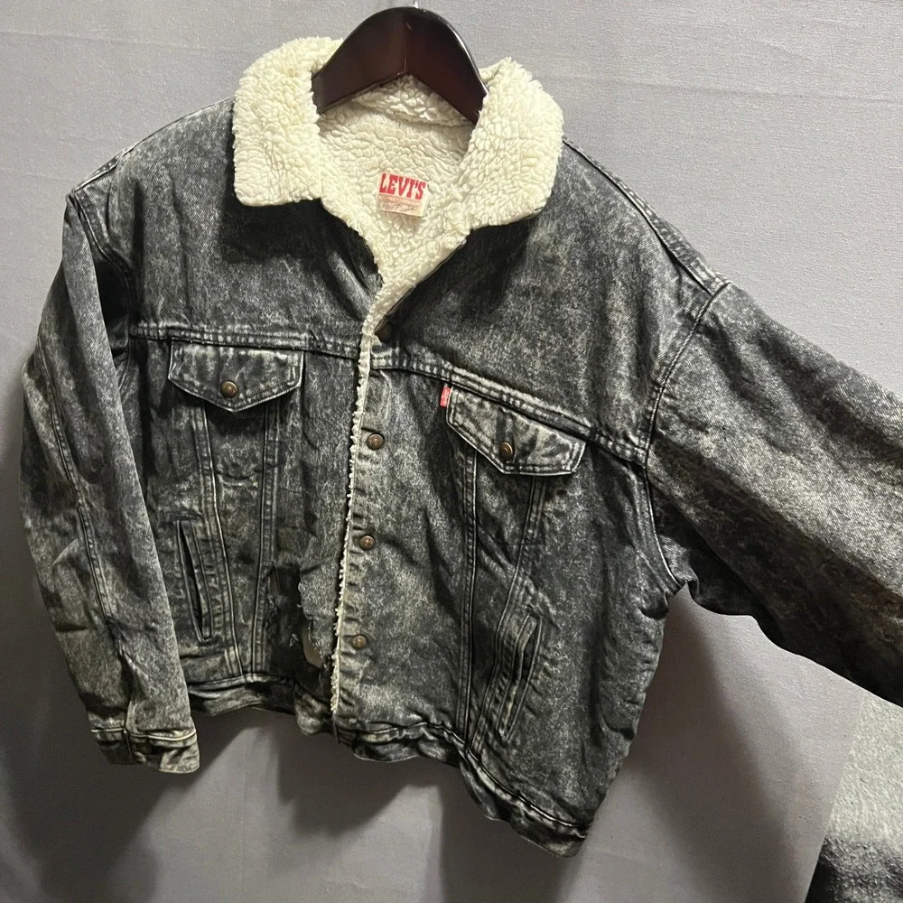 Vintage Levis Sherpa Lined Denim Trucker Jacket XL Acid Wash Grey Made in USA
